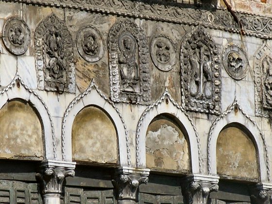 Ca' da Mosto, detail of Veneto-Byzantine facade 